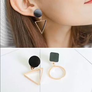 Carrie Mismatched Geometrical Earring BOUTIQUE
